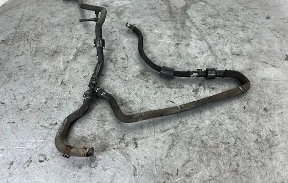 Engine coolant pipe/hose