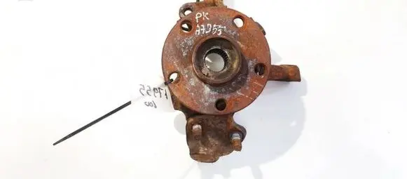 Toyota Avensis T250 Front wheel hub