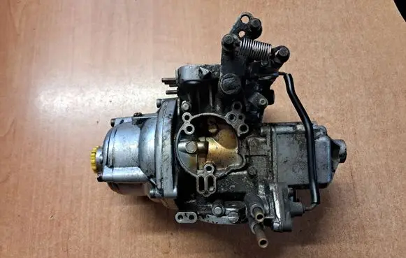 Mercedes-Benz W123 Carburettor 175CD
