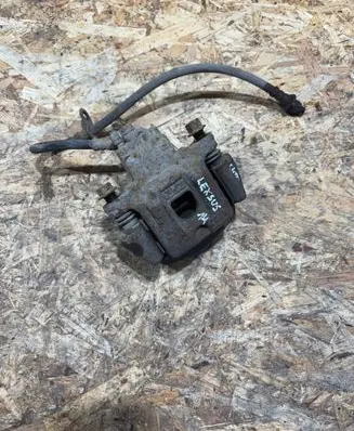 Lexus RX 330 - 350 - 400H Rear brake caliper