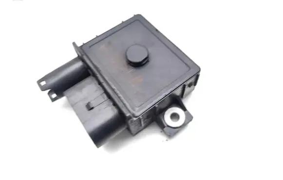 BMW 3 E90 E91 Glow plug pre-heat relay 8591723
