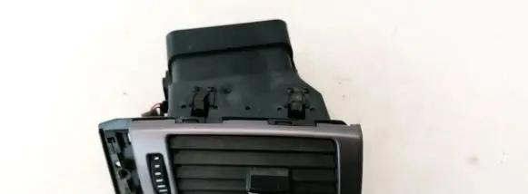 Audi A6 S6 C5 4B Dash center air vent grill 4B1820902