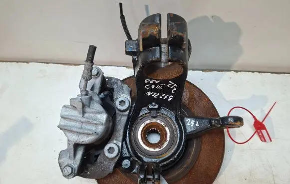 Citroen C3 Front wheel hub spindle knuckle S27612258