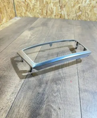Mercedes-Benz GL X166 Radio/GPS head unit trim A1666800317
