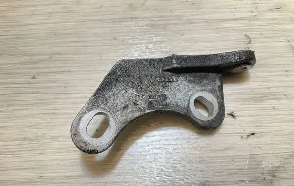 Volvo XC90 Front differential bracket 31325812
