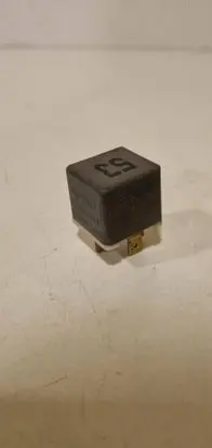 Volkswagen Transporter - Caravelle T4 Other relay 141951253B
