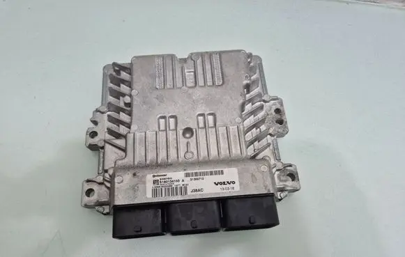 Volvo V40 Engine control unit/module 31355712 S180134103A