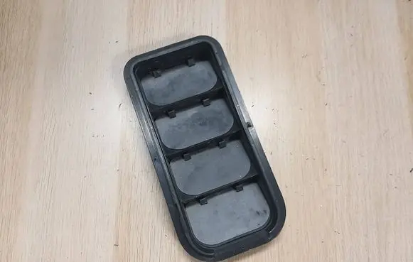 Seat Leon (5F) Quarter panel pressure vent 7N0819465E