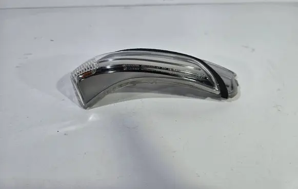 Toyota Prius (XW30) Mirror indicator light A048695