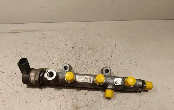Audi A7 S7 4G Fuel main line pipe 059130090CA