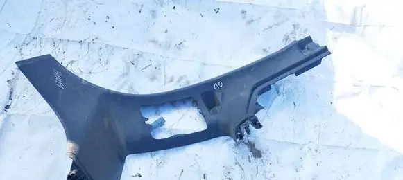 Volvo V70 (D) pillar trim (bottom) 