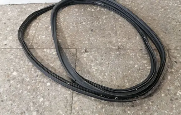 Seat Leon (5F) Trunk rubber seal (body) 