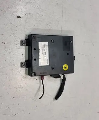 Volkswagen PASSAT B6 Bluetooth control unit module 7L6035730