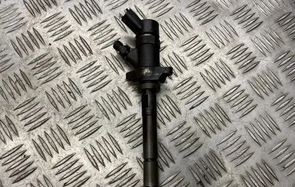 Ford Focus C-MAX Fuel injector 0445110239 9415000