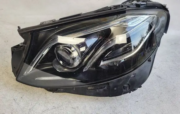 Mercedes-Benz E W213 Headlight/headlamp A2139064704 1EX2017