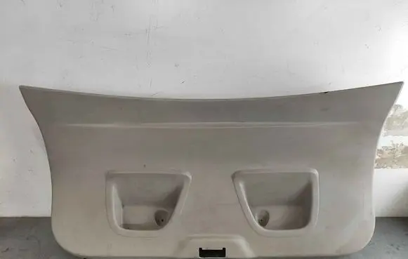 Renault Zoe Tailgate trim 909003188r