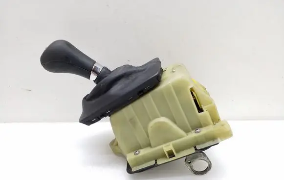 Mercedes-Benz E W212 Gear shifter/selector A2042676324