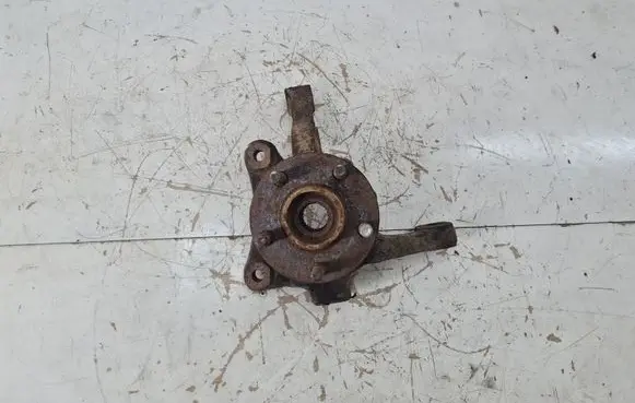 Chrysler PT Cruiser Front wheel hub