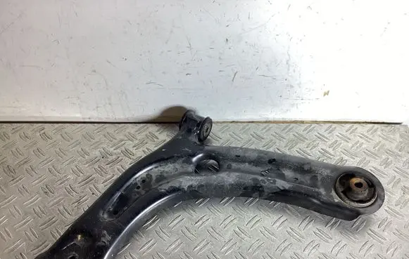 Front lower control arm/wishbone
