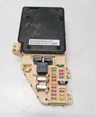 Chrysler Sebring (ST-22 - JR) Fuse module 04602368AP T0TQH0946T4SHS P04602368AP