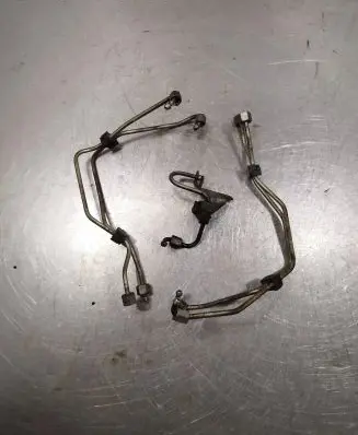 Volvo V50 Fuel injector supply line/pipe 