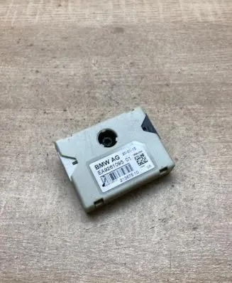 BMW 5 F10 F11 Aerial antenna amplifier 9261095 21367510