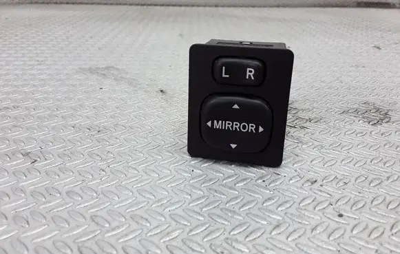 Toyota Yaris Wing mirror switch 183574