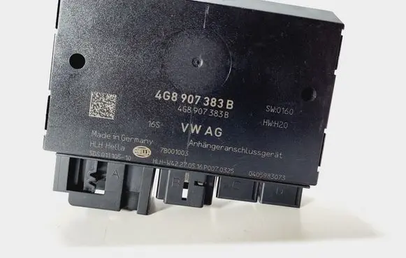 Audi A6 S6 C7 4G Tow bar trailer control unit/module 4G8907383B
