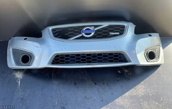 Volvo C30 Front bumper