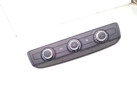 Audi Q2 - Climate control unit 83A820047F