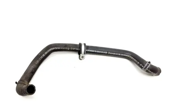 Mercedes-Benz CLS C219 Engine coolant pipe/hose A2118302515
