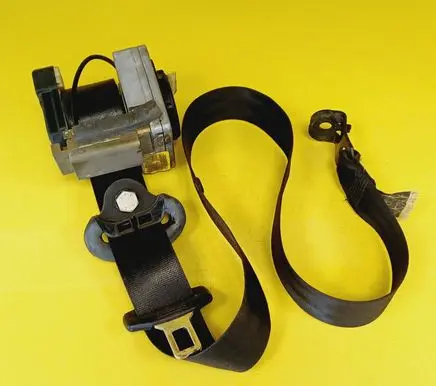 Skoda Octavia Mk1 (1U) Front seatbelt 1U4857701C