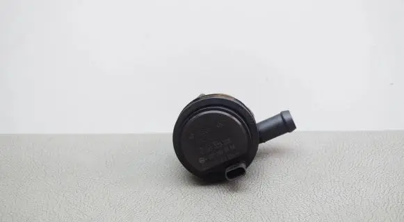 Mercedes-Benz B W246 W242 Electric auxiliary coolant/water pump A0005000686