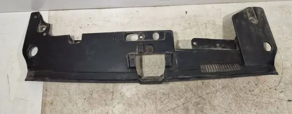 Mitsubishi Lancer VIII Radiator trim 6400A831 6400A926