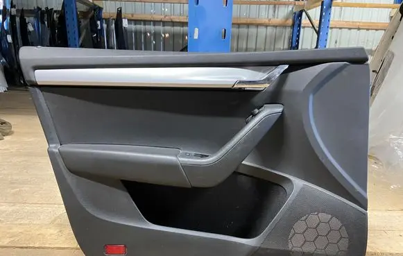Skoda Octavia Mk3 (5E) Front door card panel trim 5E1867011
