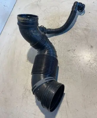 Audi A3 S3 8P Air intake duct part 3C0129654P ETB446197