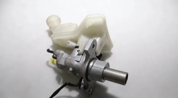 Mercedes-Benz CLA C118 X118 Master brake cylinder