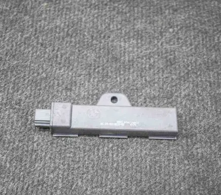 BMW M4 F82 F83 Keyless system antenna 9220832