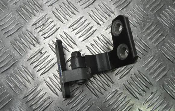 Volkswagen Phaeton Front door upper hinge 3D4831401 T1654