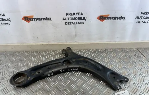Volkswagen PASSAT B8 Front lower control arm/wishbone 3Q0407154B