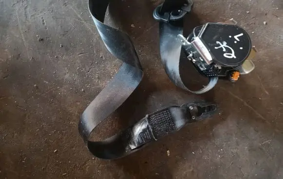 Seat Exeo (3R) Front seatbelt 3R2857705