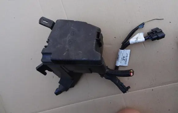 Ford Escort Fuse box set 8V5114B144BB