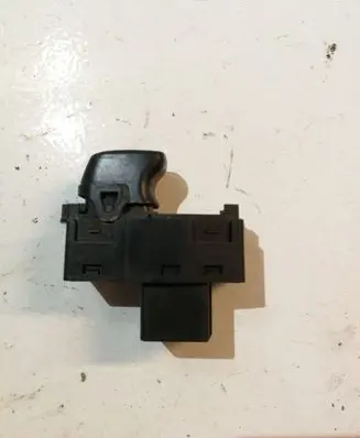 Volvo S60 Electric window control switch 8685288
