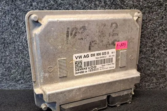 Seat Ibiza III (6L) Engine control unit/module 03E906023D
