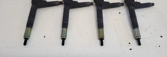 Opel Meriva A Fuel injectors set 8973138612 10F01868