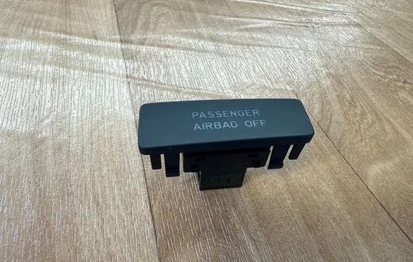 Volkswagen Multivan T5 Passenger airbag on/off switch 7H5919234C 111206AAFZ KW50S09