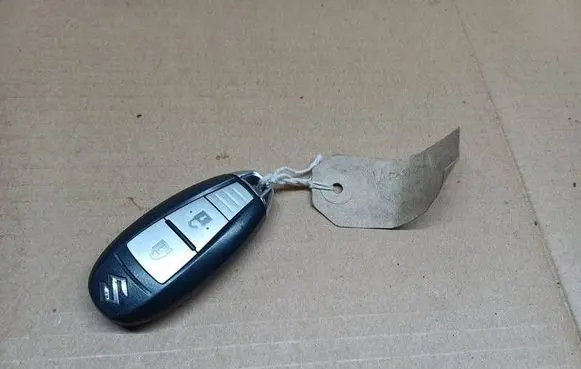 Suzuki Vitara (LY) Ignition key/card