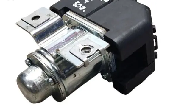 Volkswagen Touareg I Charging relay 3D0919083 1330522900 3D0919433