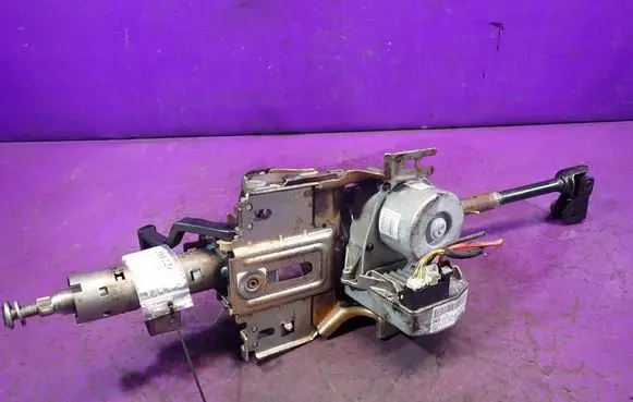 Renault Clio III Power steering pump