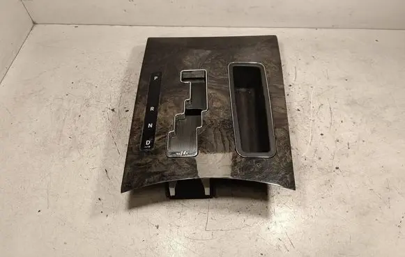 Lancia Thema Gear shifter surround trim plastic S1JQ60AAAAE